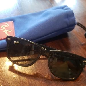 Junior size Ray Ban wayfarer sunglasses